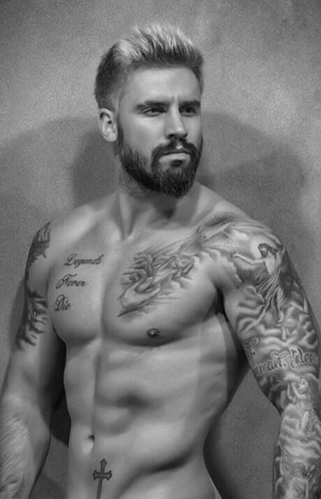 Nacktes geleaktes OnlyFans-Foto von Josefkurka