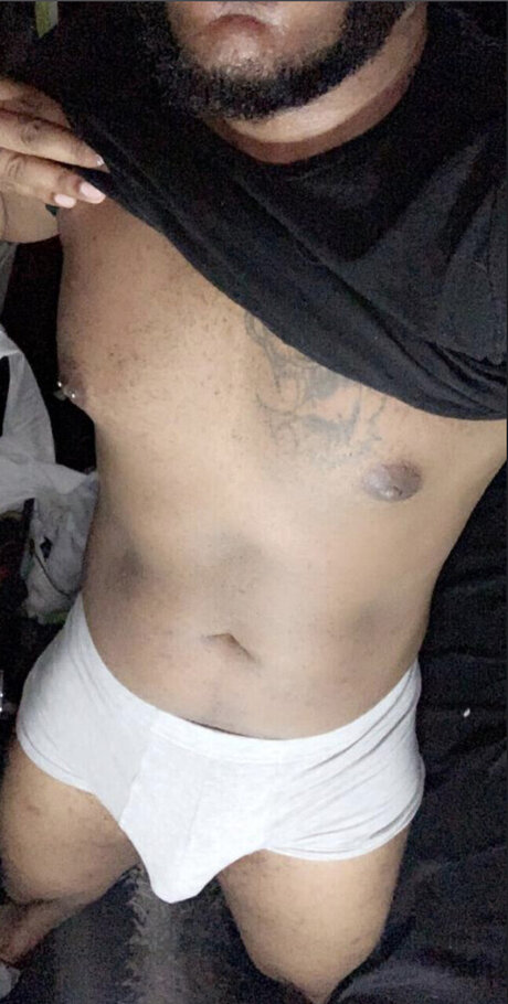 Nacktes geleaktes OnlyFans-Foto von Groceryeatter