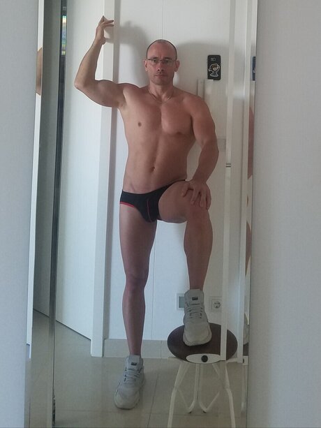 Nacktes geleaktes OnlyFans-Foto von Carniwh0re
