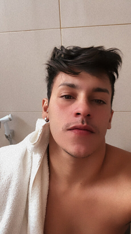Nacktes geleaktes OnlyFans-Foto von The G Force