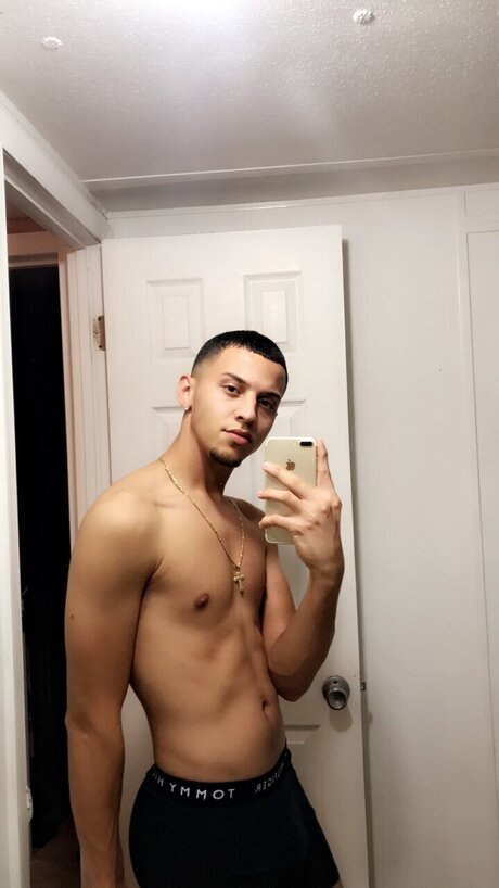 Nacktes geleaktes OnlyFans-Foto von Jeradel
