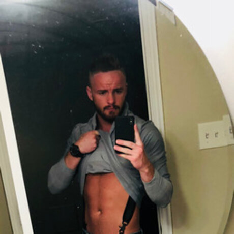 Nacktes geleaktes OnlyFans-Foto von Liam Wood