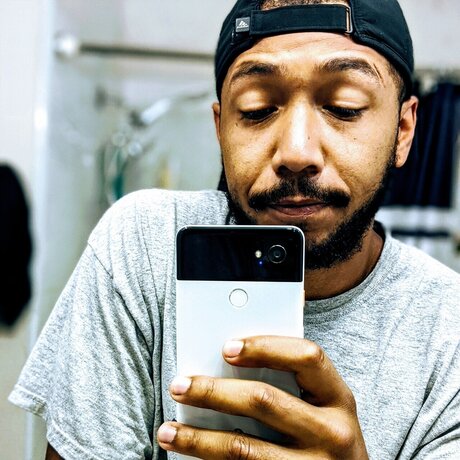 Nacktes geleaktes OnlyFans-Foto von Alvin Isaiah
