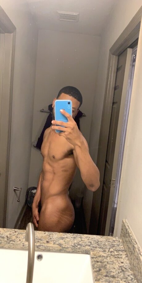 Nacktes geleaktes OnlyFans-Foto von Onebadyellow