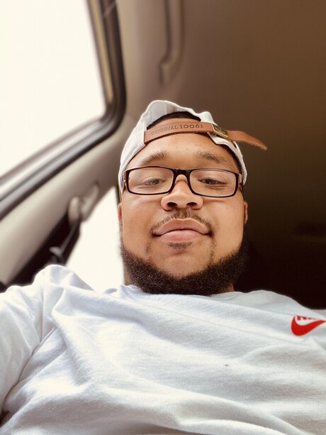Nacktes geleaktes OnlyFans-Foto von Antoine Smith