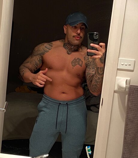 Nacktes geleaktes OnlyFans-Foto von Dbrigga