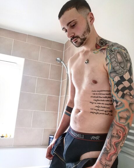 Nacktes geleaktes OnlyFans-Foto von Rcro1447
