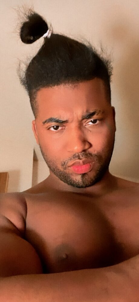 Nacktes geleaktes OnlyFans-Foto von Yanmc Tu Play Boy Exotic