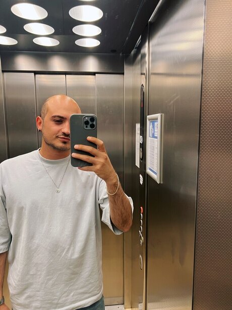 Nacktes geleaktes OnlyFans-Foto von Theking
