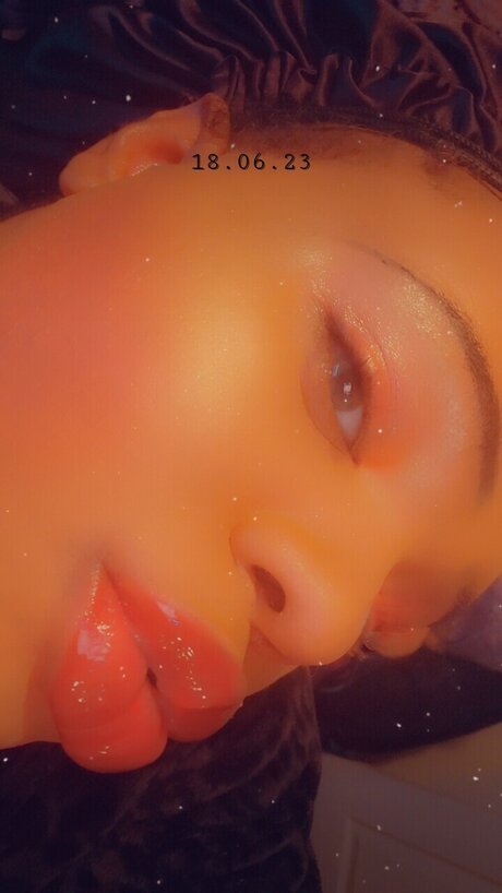 Nacktes geleaktes OnlyFans-Foto von Violet Storm