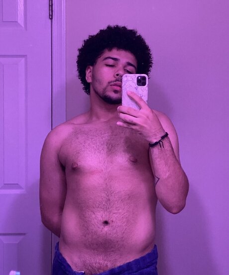 Nacktes geleaktes OnlyFans-Foto von King Neal