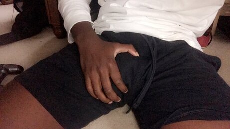 Nacktes geleaktes OnlyFans-Foto von Salemood