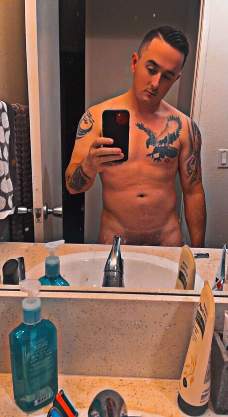 Nacktes geleaktes OnlyFans-Foto von Kyle