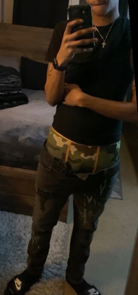 Nacktes geleaktes OnlyFans-Foto von Joshua 