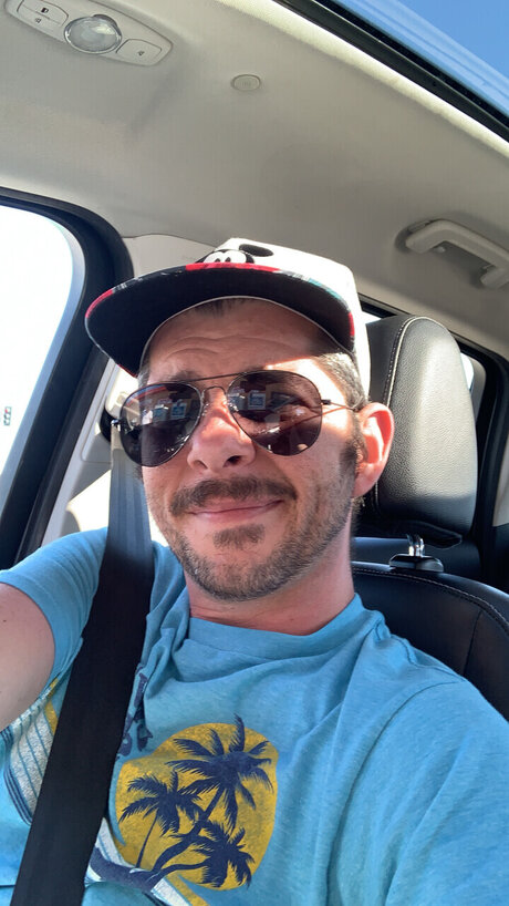 Nacktes geleaktes OnlyFans-Foto von Mark Edward