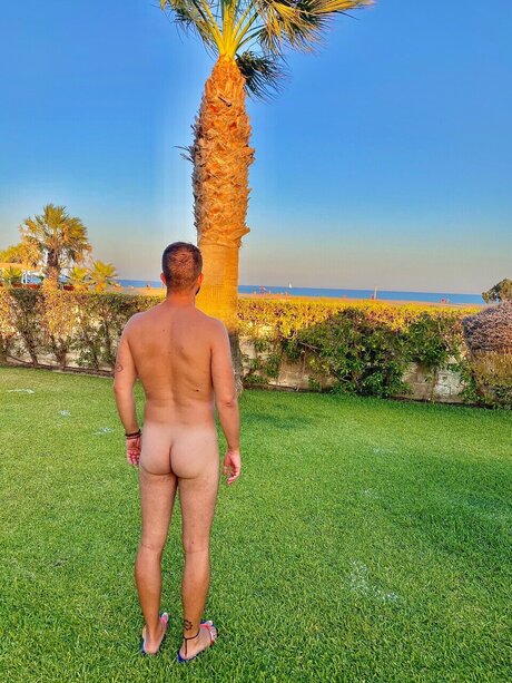 Nacktes geleaktes OnlyFans-Foto von Albertall