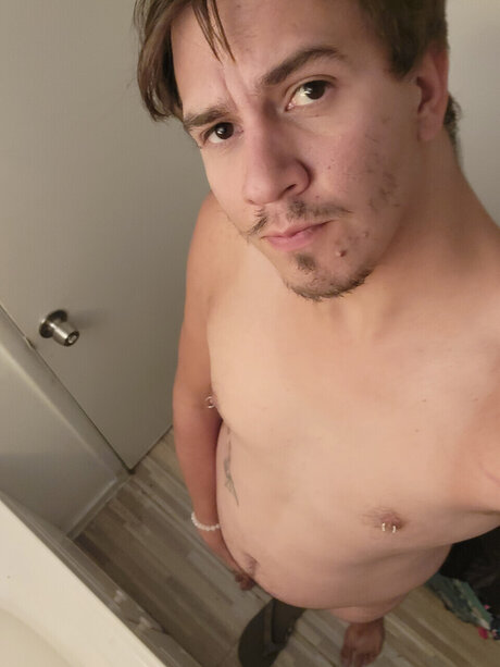 Nacktes geleaktes OnlyFans-Foto von Lucky96