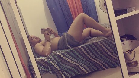 Nacktes geleaktes OnlyFans-Foto von U9089468