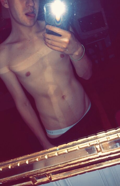 Nacktes geleaktes OnlyFans-Foto von Fadeddragon6795