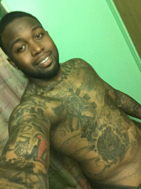 Nacktes geleaktes OnlyFans-Foto von Dunk