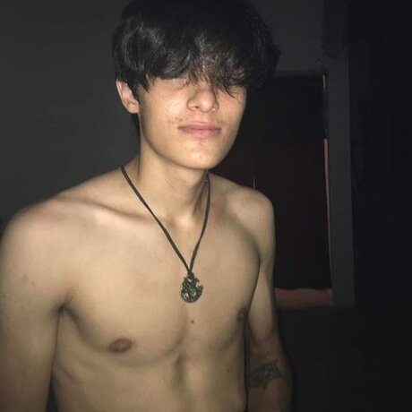 Nacktes geleaktes OnlyFans-Foto von Daddy Zeus