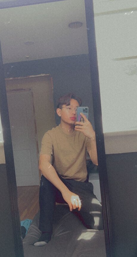 Nacktes geleaktes OnlyFans-Foto von Jj Nguyen