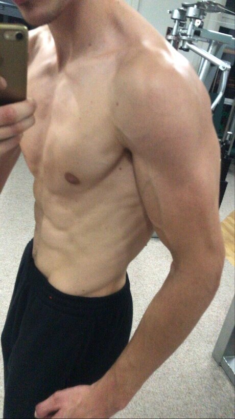 Nacktes geleaktes OnlyFans-Foto von Flex Dano