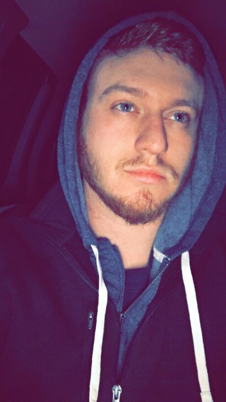 Nacktes geleaktes OnlyFans-Foto von John M