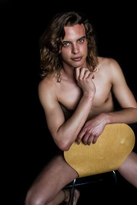 Nacktes geleaktes OnlyFans-Foto von Outandabout