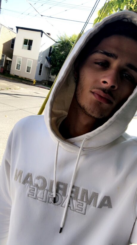 Nacktes geleaktes OnlyFans-Foto von Pierre