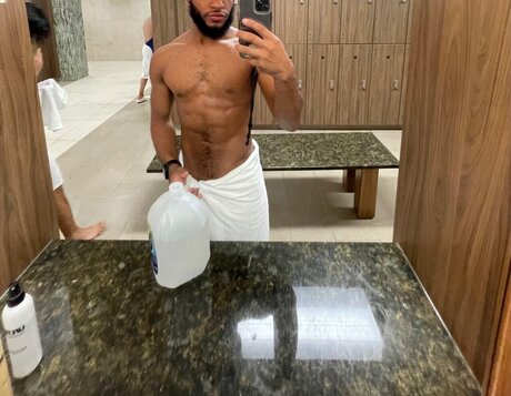 Nacktes geleaktes OnlyFans-Foto von Tyson Durango