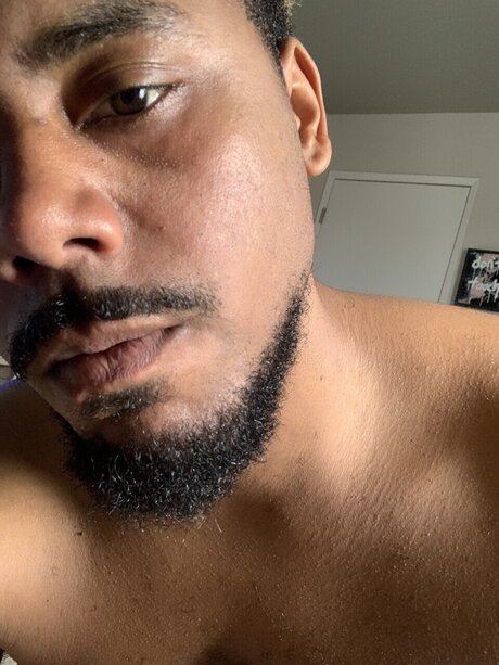 Nacktes geleaktes OnlyFans-Foto von Dejuan