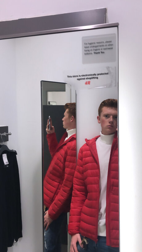 Nacktes geleaktes OnlyFans-Foto von Ronan