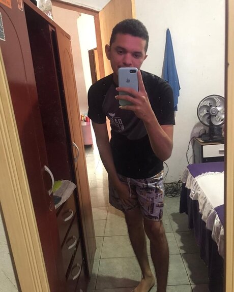 Nacktes geleaktes OnlyFans-Foto von Jardean
