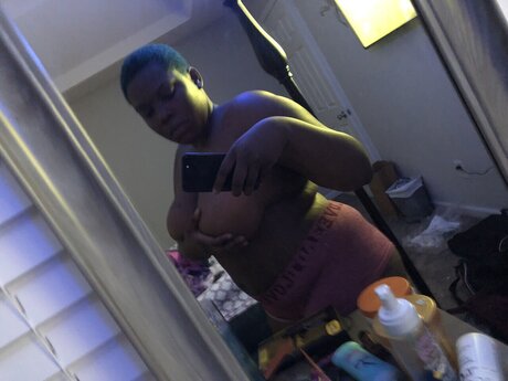Nacktes geleaktes OnlyFans-Foto von Gypsy Baby