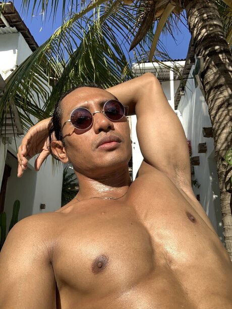Nacktes geleaktes OnlyFans-Foto von Tanboy