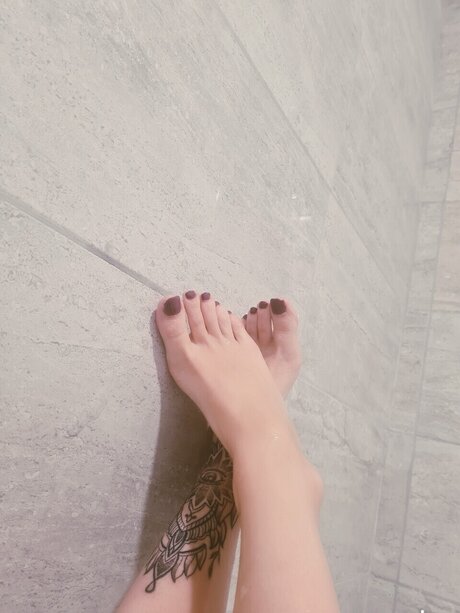 Nacktes geleaktes OnlyFans-Foto von Olidollfeet