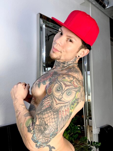 Nacktes geleaktes OnlyFans-Foto von Adrianoxtian