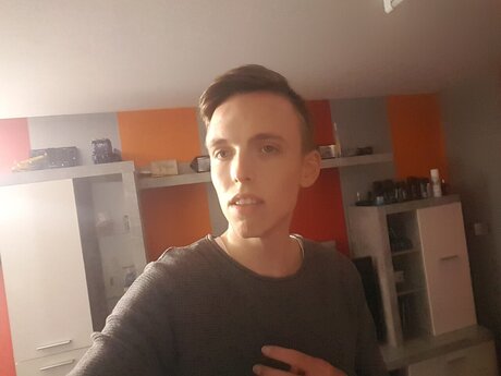 Nacktes geleaktes OnlyFans-Foto von Fabian Skoupy