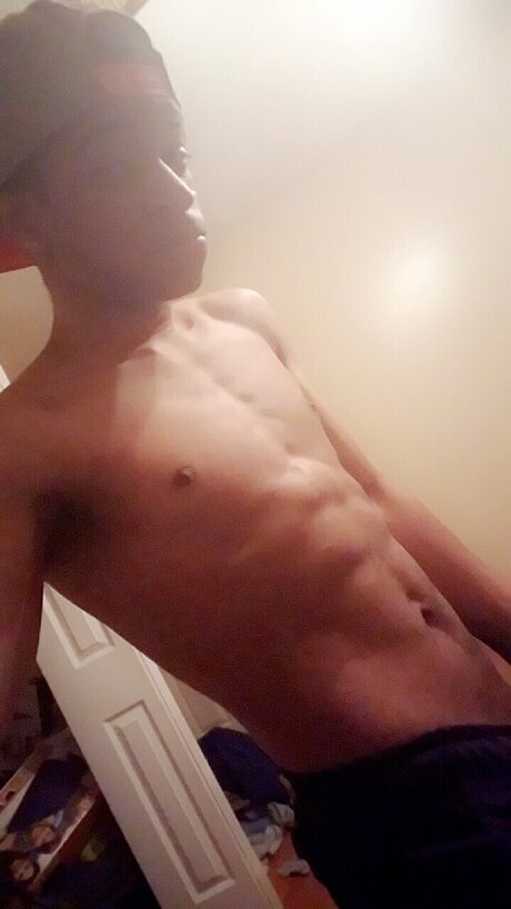 Nacktes geleaktes OnlyFans-Foto von Obeysmith