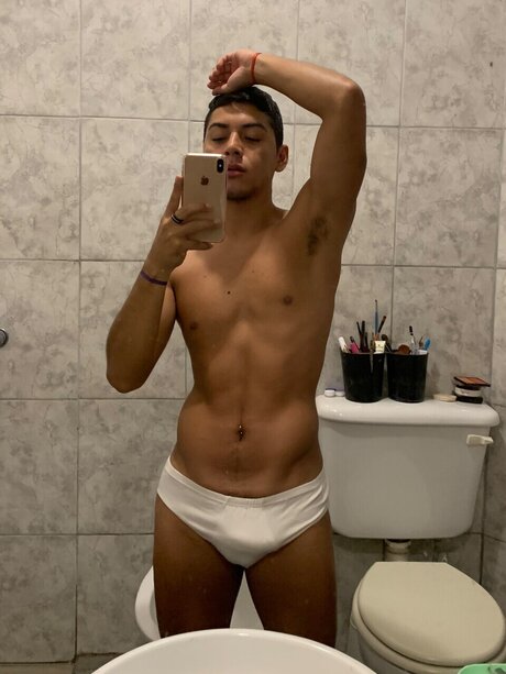 Nacktes geleaktes OnlyFans-Foto von Alvaro Gomez