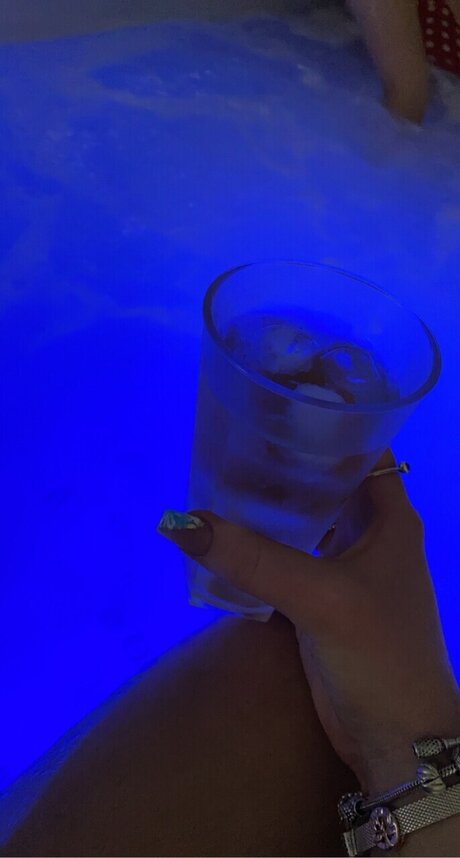 Nacktes geleaktes OnlyFans-Foto von Trixiegarcia