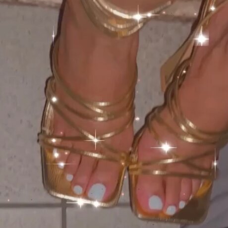 Nacktes geleaktes OnlyFans-Foto von Favourable Feet