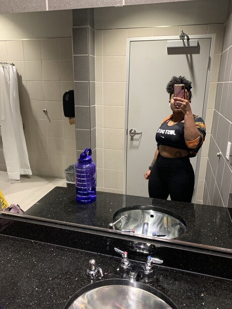 Nacktes geleaktes OnlyFans-Foto von Judetherude