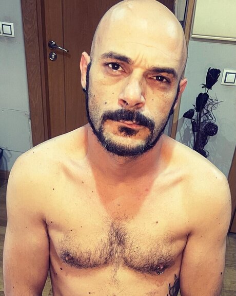 Nacktes geleaktes OnlyFans-Foto von Pajero86