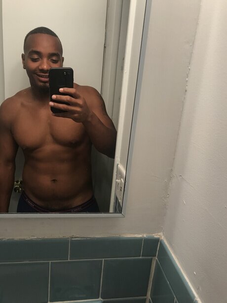 Nacktes geleaktes OnlyFans-Foto von Willie Culver