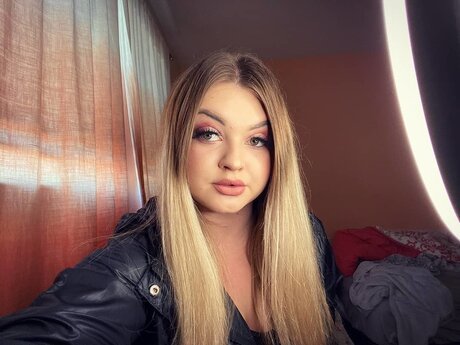 Nacktes geleaktes OnlyFans-Foto von B
