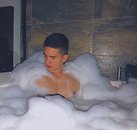 Nacktes geleaktes OnlyFans-Foto von Tadeo Garzon