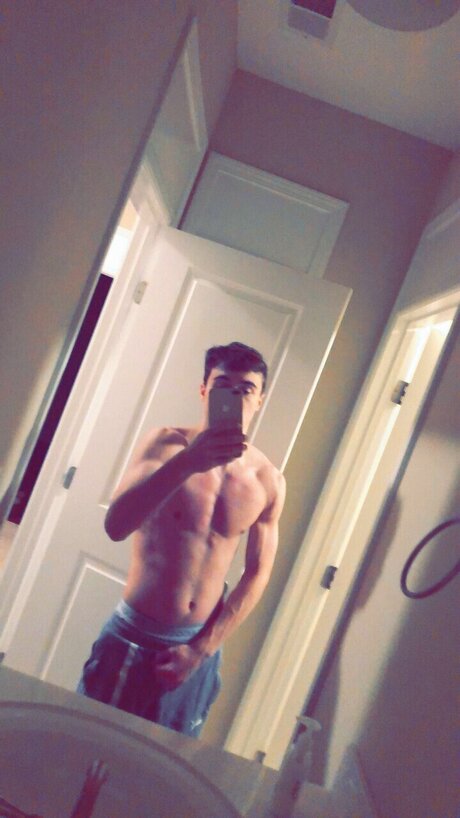 Nacktes geleaktes OnlyFans-Foto von 