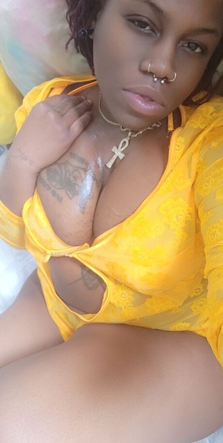 Nacktes geleaktes OnlyFans-Foto von Beast And His Baby
